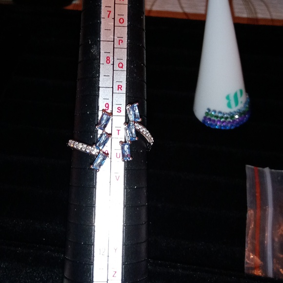 Beautiful ring geometric wonders lab created blue zircon spinale rhodium plating - Picture 3 of 5